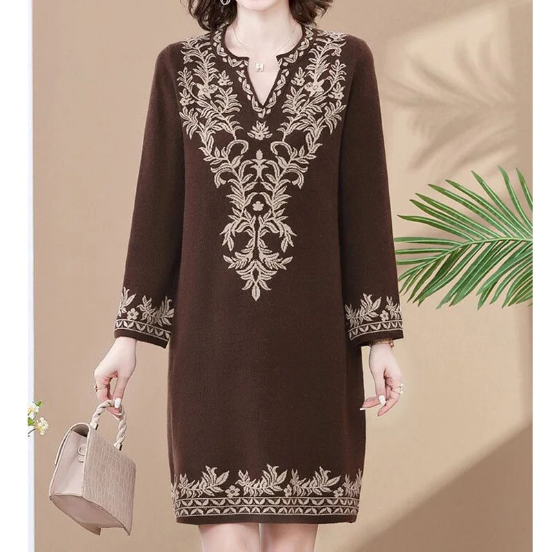 Popular trade 2025 women's clothing   popular autumn and winter V-neck button decorative lantern sleeve dress
