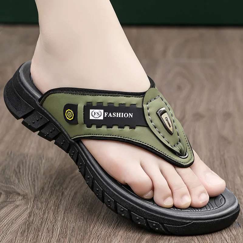 Men's outdoor casual flip flops summer new anti slip soft sole comfort beach slippers fashion breathable versatile walk sandals
