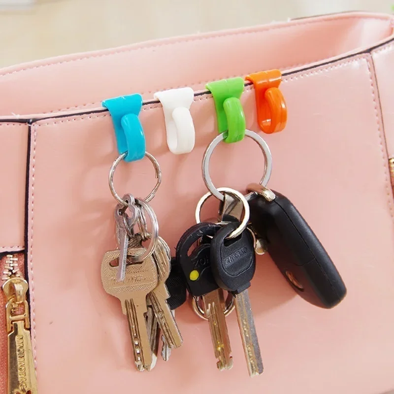 4 PCS Creative Anti Bag Hooks Loaded Inside The Built-key Holder Key Clip Easy To Carry Accessories Suitable Home Storage Hooks