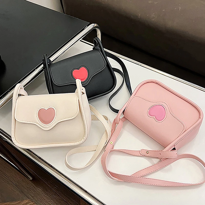 

Милые модные вместительные маленькие квадратные сумки через плечо с сердечками для женщин и девушек, сумка-мессенджер, простая сумка через плечо, сумочка