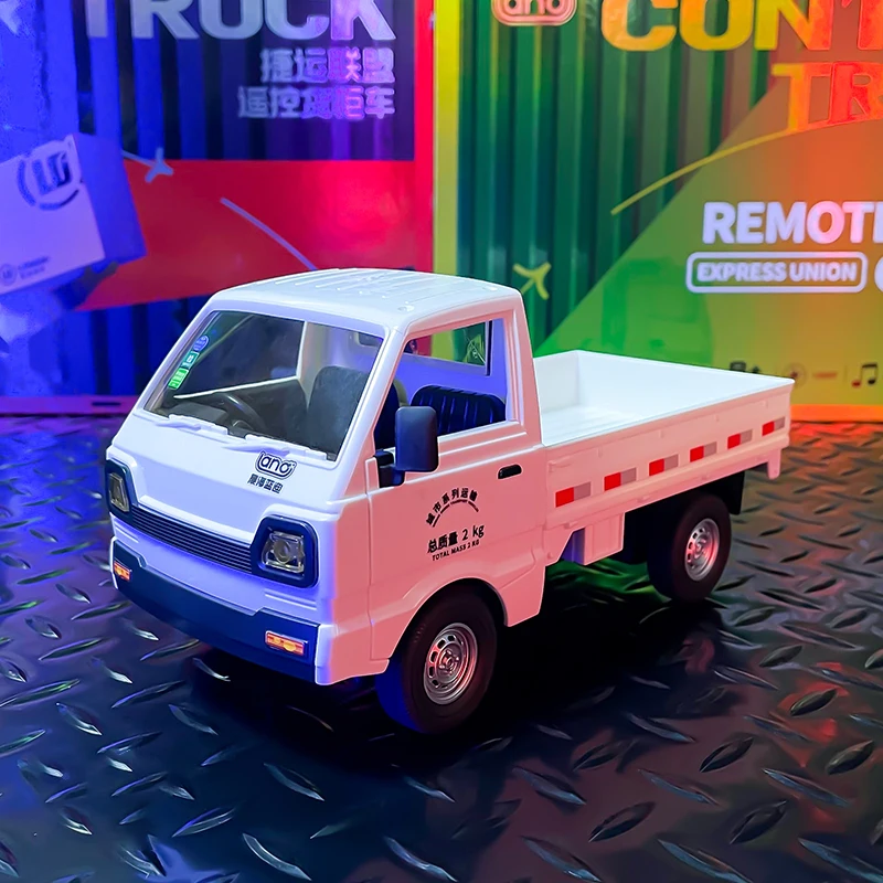 RC Van Truck 1/16 2.4GHZ RC Car Simulation Drift Climbing Truck Spray and LED Lights RC Electric Truck Model Boy's Toys Gifts