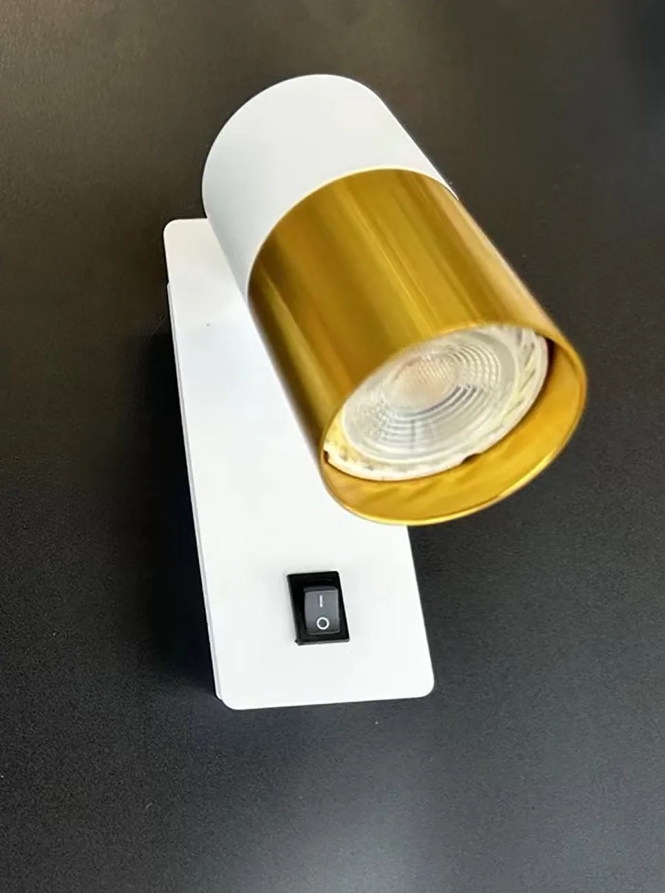 Lámpara De Pared LED Orientable 5W, GU10 Reemplazable - Color Oro, Luz Cálida O Blanca, Ideal Para Lectura