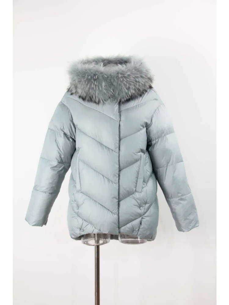VERALBA Women's Mid-length Down Jacket With Hat and Detachable Fur Collar Winter Warm Fashion Coat Design Shows Crowd Ladies