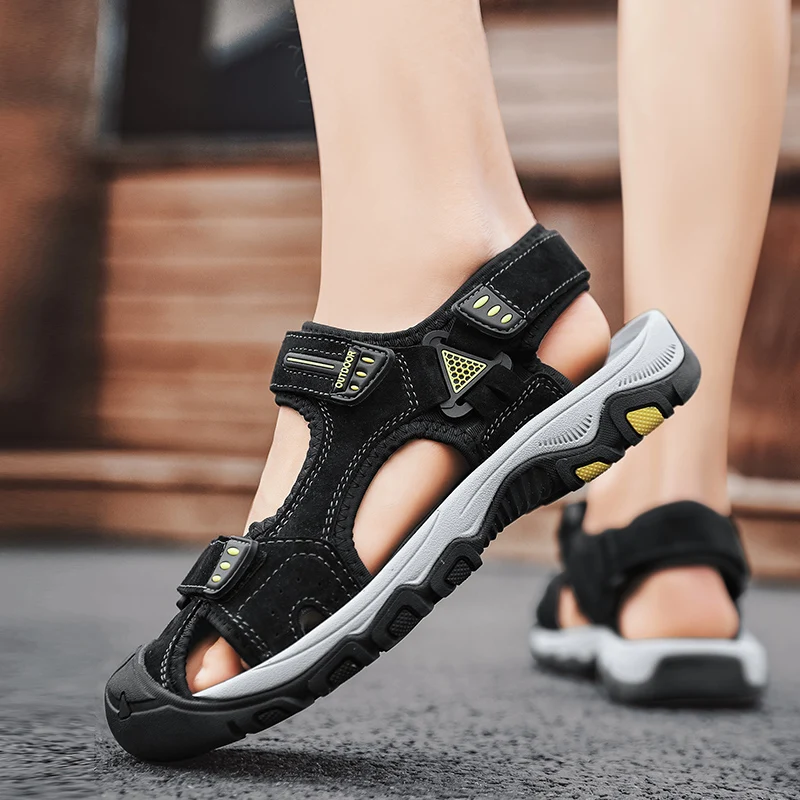 Summer Men's Sports Sandals Outdoor Light Hiking Shoes Closed Toe Non-slip Waterproof Water Shoes Adjustable Men's Slippers sports shoes summer sandals sports slippers