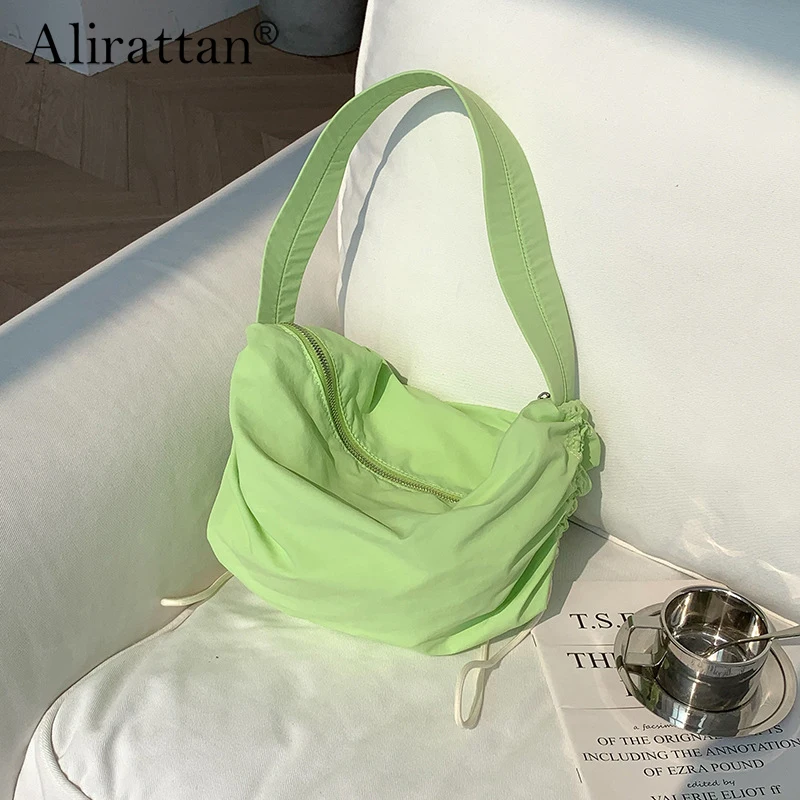

Alirattan 2022 New Bag Women's Fashion Casual Shoulder Bag Pleated Bag Large Capacity Nylon Dumpling Bag Bolsa Feminina