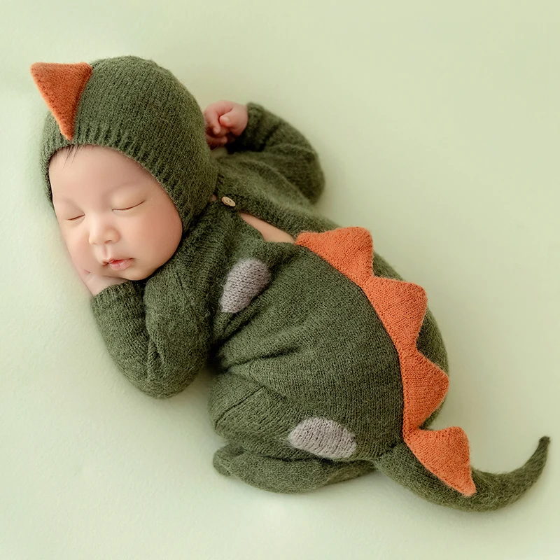 

Newborn Photography Clothing Dianosaur Costume For Baby Shoot Knitted Animal Infant Jumpsuits Studio Baby Photo Accessories