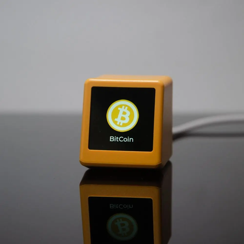 Stock and Exchange Rate Price Tracker GeekMagic Bitcoin Price Display Multifunctional Top Touch Button Electronic Photo Album digital clock,lcd digital clock,digital desk clock,digital table clock