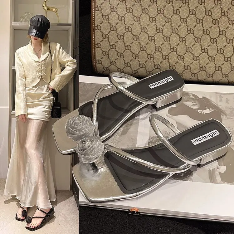 

Шлепанцы женские на резиновой подошве, люксовые сандалии в римском стиле, дизайнерские скандалы на плоской подошве, летняя обувь, 2024