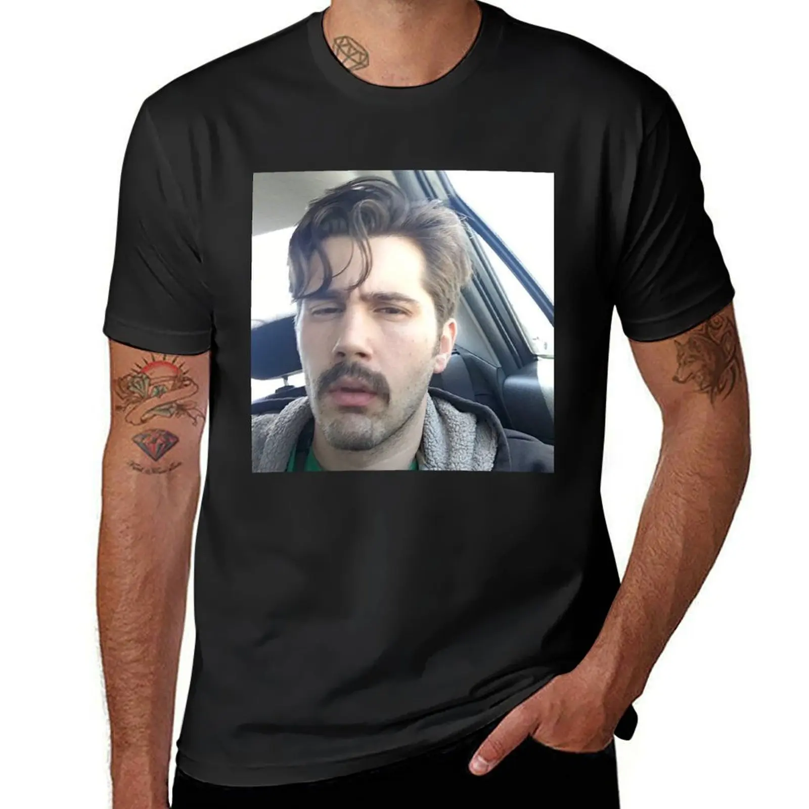 

Nick Mullen Looking Gay T-Shirt Short sleeve tee oversizeds kawaii clothes designer t shirt men