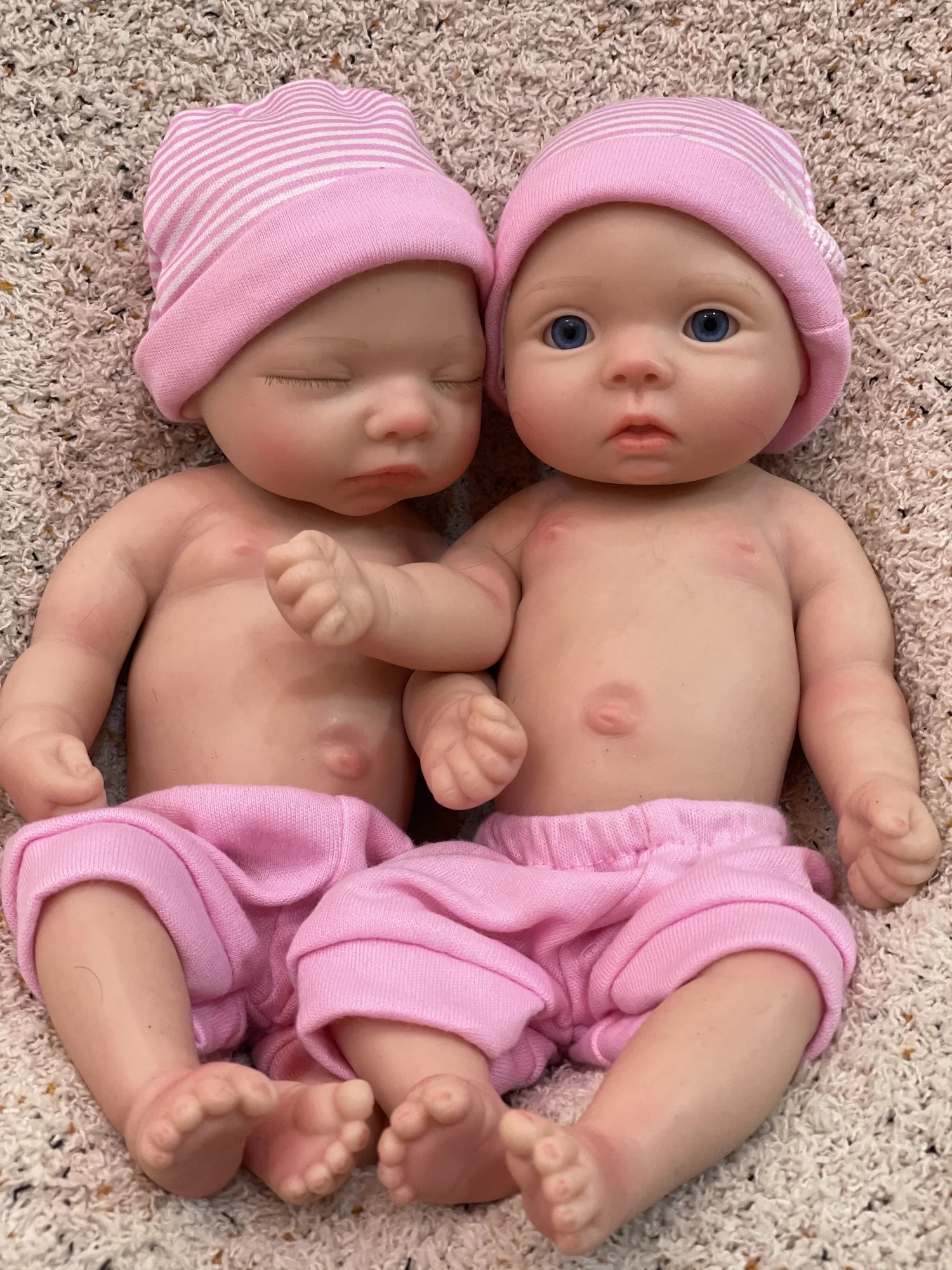 

28cm Cuddly Solid Silicone Bebe Reborn Girl Full Body Silicone Baby Girl Paint and Unpaint Lifelike Real Corpo De Silicone Doll