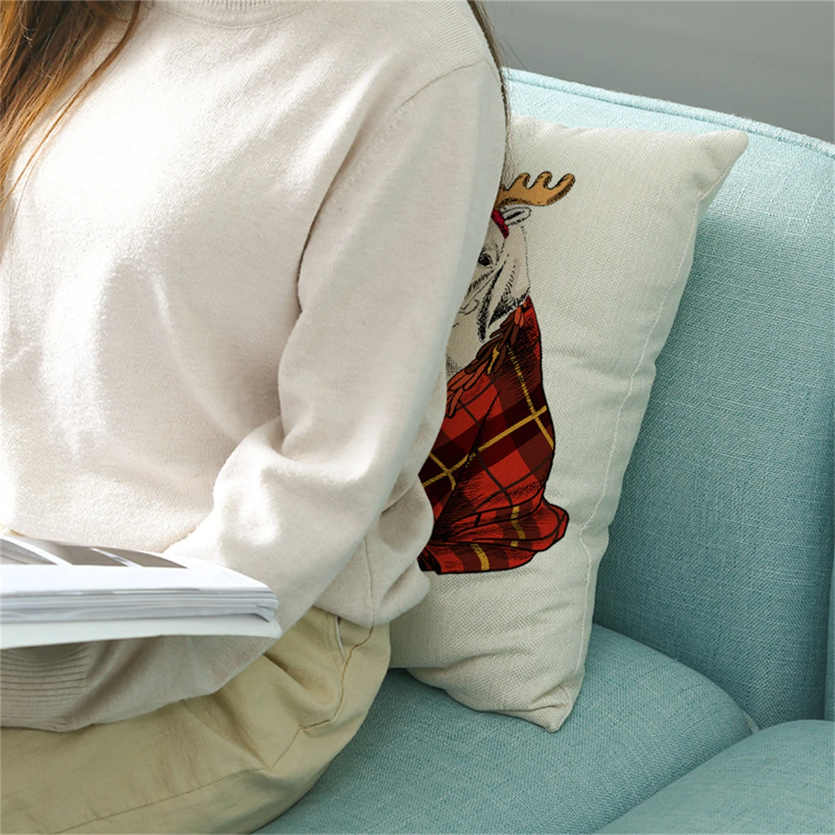 Christmas pillowcase, 18x18 inches, suitable for living room, bedroom, Christmas decoration (without pillow core)