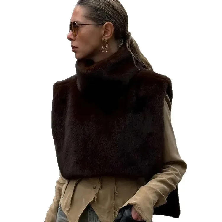 Luxurious Faux Fur Sable Vest Crop Top - Turtleneck Sleeveless Jacket