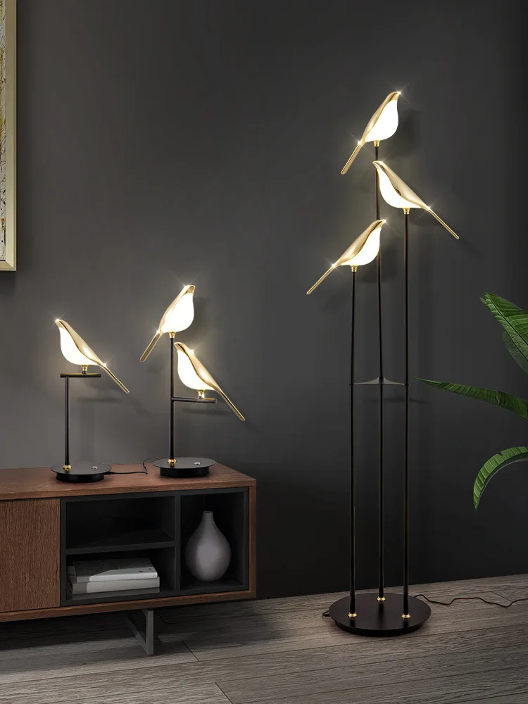 Hongcui nordische moderne Stehlampe LED Vintage kreative Vogel