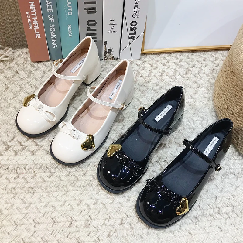 

ZOOKERLIN Round Toe Metal Heart Buckle Women's Shoes Mary Jane Thick Heels Patent Leather Lolita Girls Dress Shoes Summer Hollow