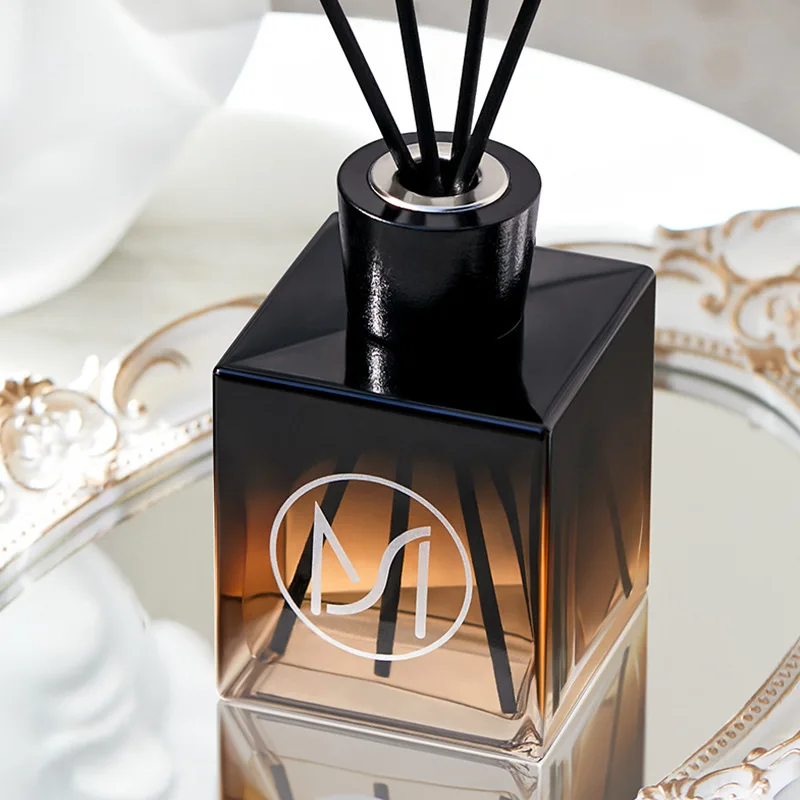 Gradient Green/Brown Bottle Black Wooden Cap Reed Diffuser 3 Gradient Green/Brown Bottle Black Wooden Cap Reed Diffuser 3