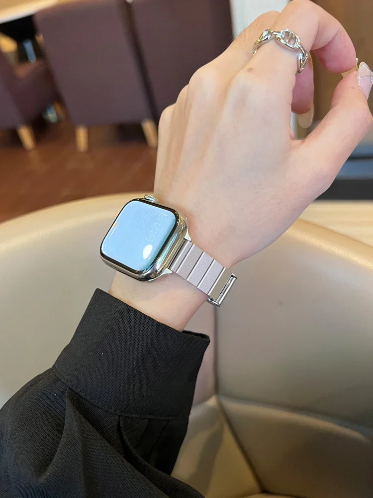 รูปสินค้า สายนาฬิกาสแตนเลสสำหรับ Apple Watch ทุกรุ่น