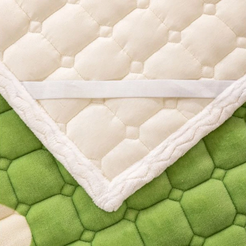 Thicken Non-slip Mattress Toppers Cover Winter Warm Single Double Bed Sheets Portable Thin Tatami Bedspreads for Home Dormitory