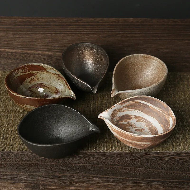 Gilded Irregular-Shaped Japanese Handmade Pottery Tea Divider Cup