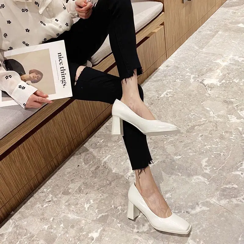 Women's Bow Heels Closed Toe Chunky Heel Pumps Sandals