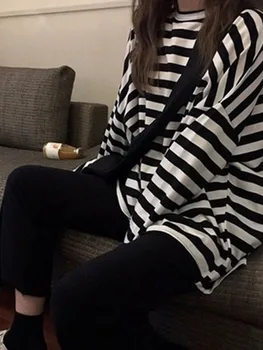 تيشيرت نسائي مخطط ، كم طويل ، ياقة دائرية ، توبات كاجوال كورية ، أسود ، كوري ، ربيع ، خريف 2