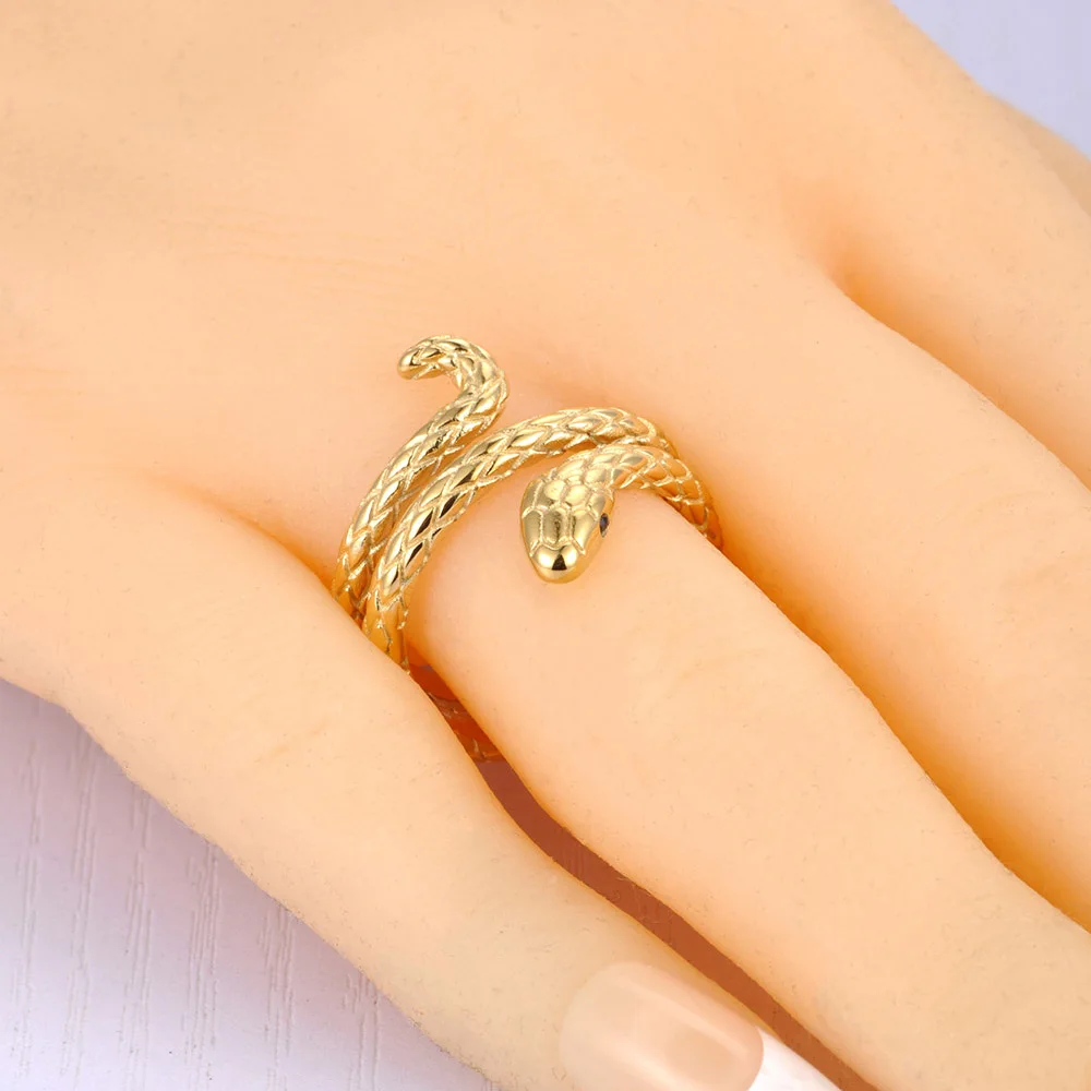 German Shepherd Shaped Animal Wrap Ring in Shiny Gold – DOTOLY