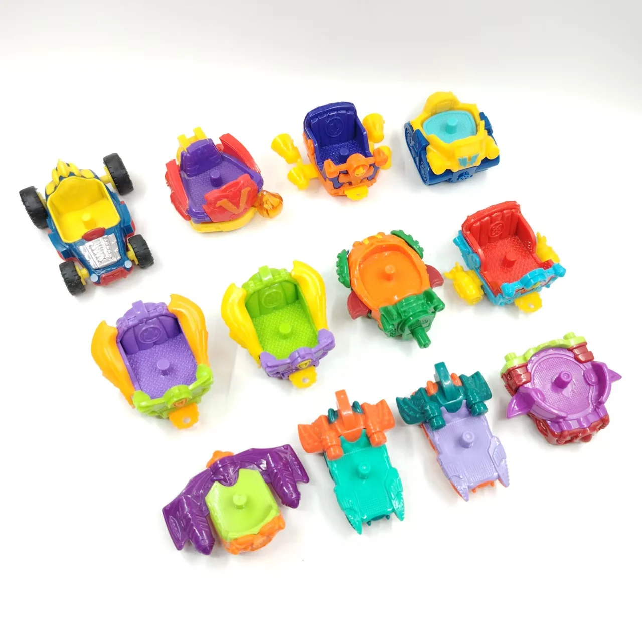 4pcs 다른 슈퍼징스 자동차 슈퍼싱 보트 3cm 슈퍼싱스 피규어용 무작위 발송 한정판 컬렉션 장난감 선물