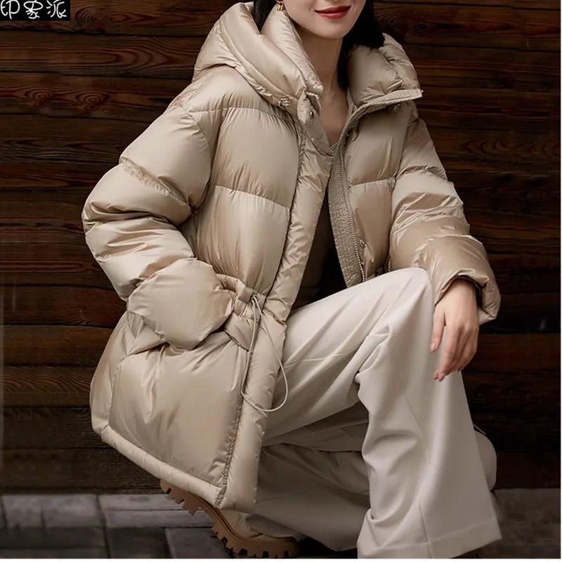 

Women's Hooded Short Down Jacket 2023 Winter New Fashion Women Slim White Goose Down Coat Female Warm Thicken Parkas Overcoat