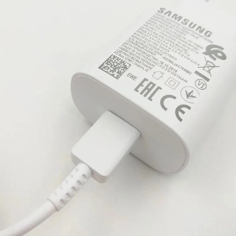 25W Super Fast Charger with EU Power Adapter and Type C PD Cable