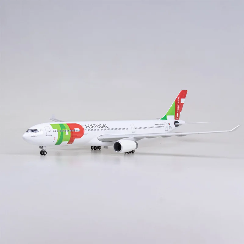 1:135 Scale 47CM Diecast Model Air Portugal Airbus A330 With Light And Wheels Resin Airplane Aircraft Collection Display Toy