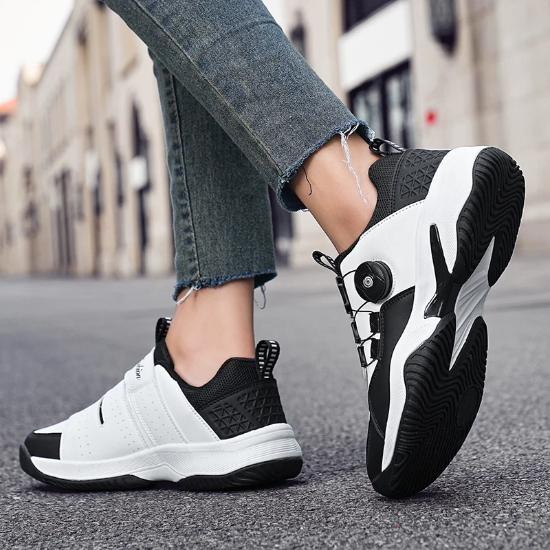 Outdoor Badminton Shoes Men Anti-slip Low-top Outdoor Sports Men's Shoes Wear-resistant Solid Color Casual Running Men