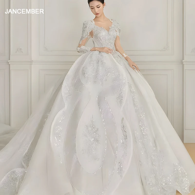 Женское свадебное платье с круглым