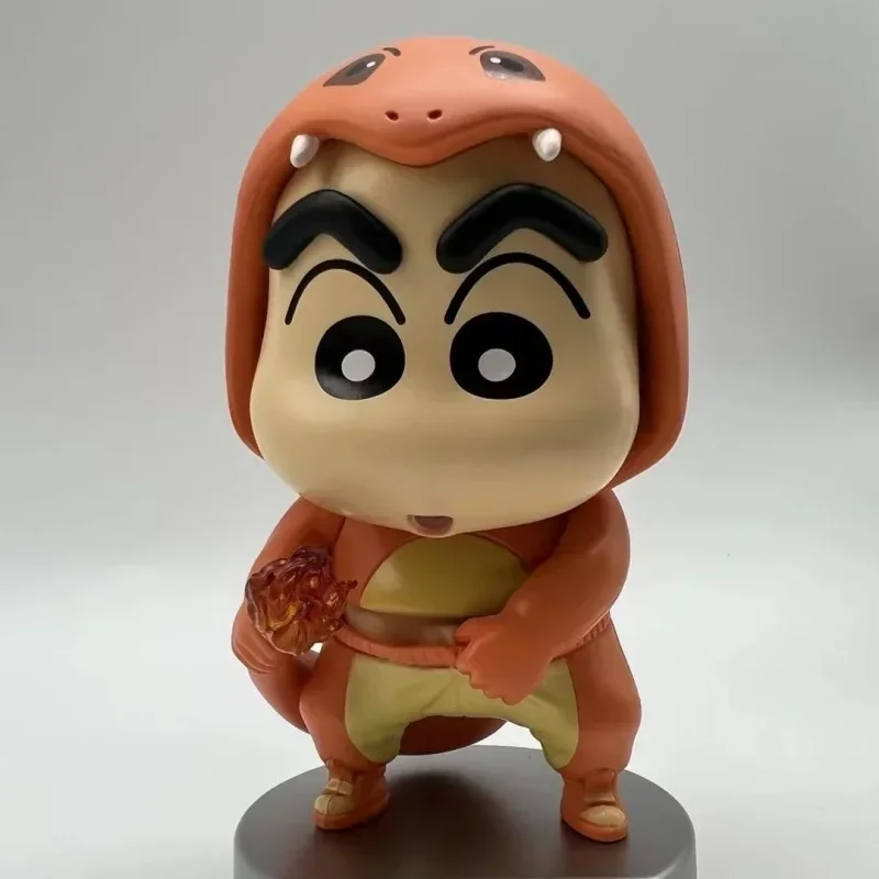 

Милая кукла Crayon Shin-chan Cos маленький Огненный Дракон 14,5 см, модель из ПВХ, настольное украшение, периферическая коробка, детская игрушка ручной работы, подарки