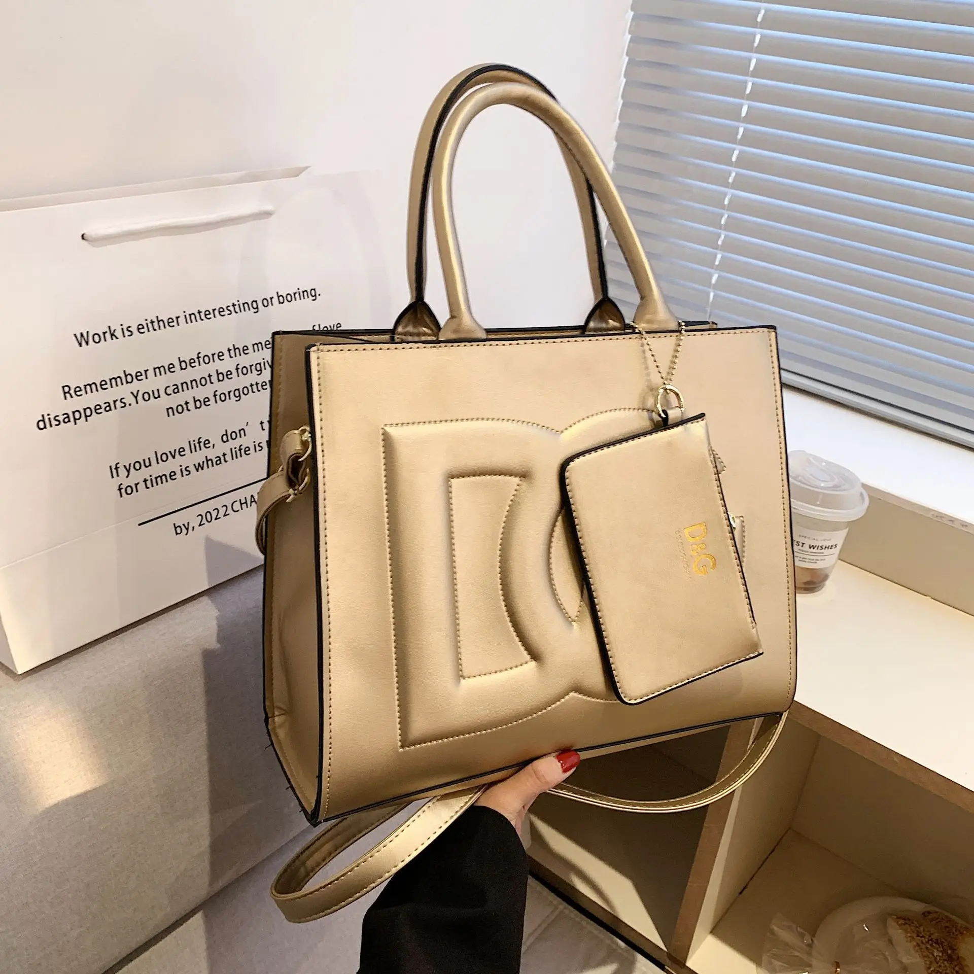 Рисунок 6 - Новинка 2024, женская сумка