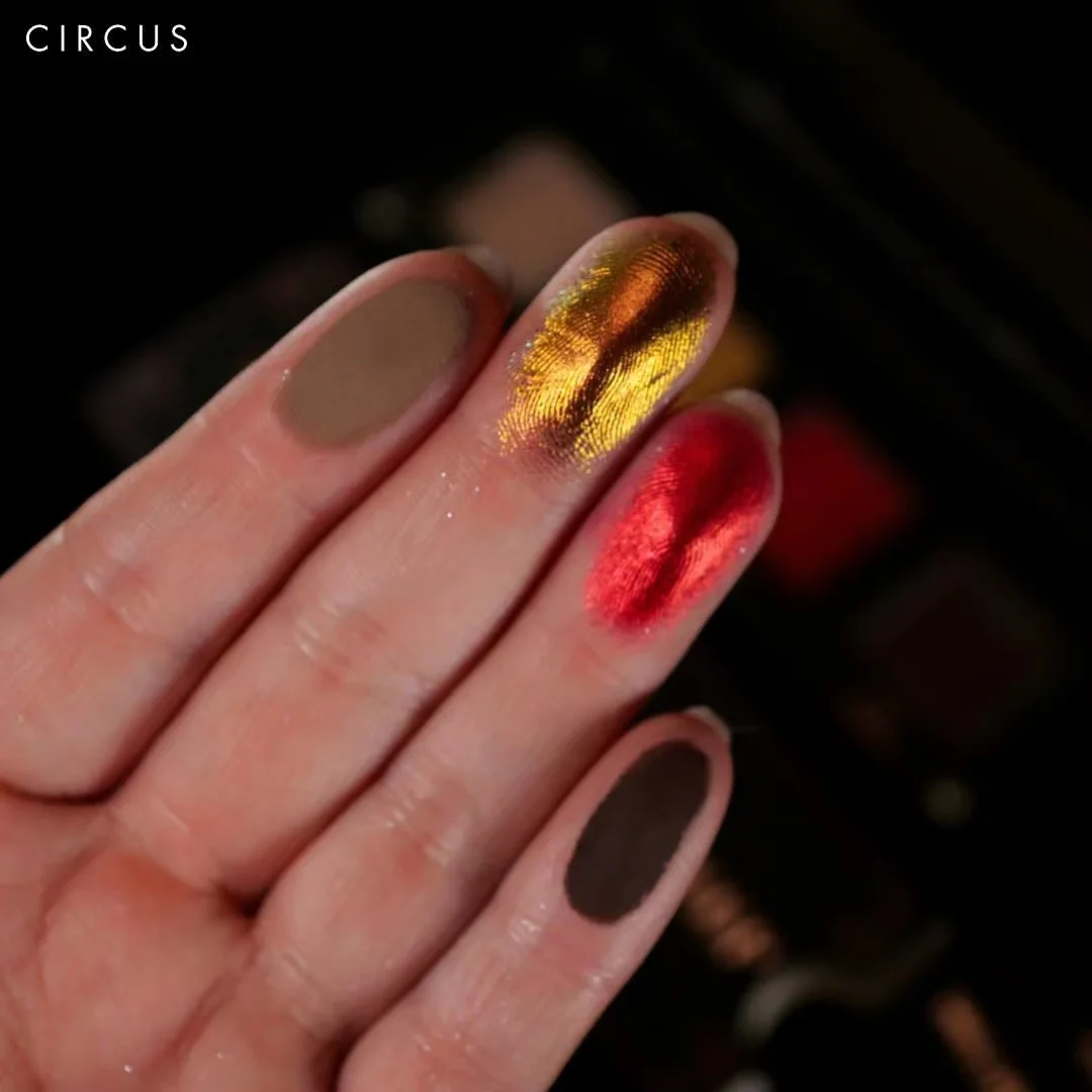 Circus Palette Shellwe Makeup Liana Palette Multichrome Duochrome Pressed Eyeshadow Sparkly Eyemakeup