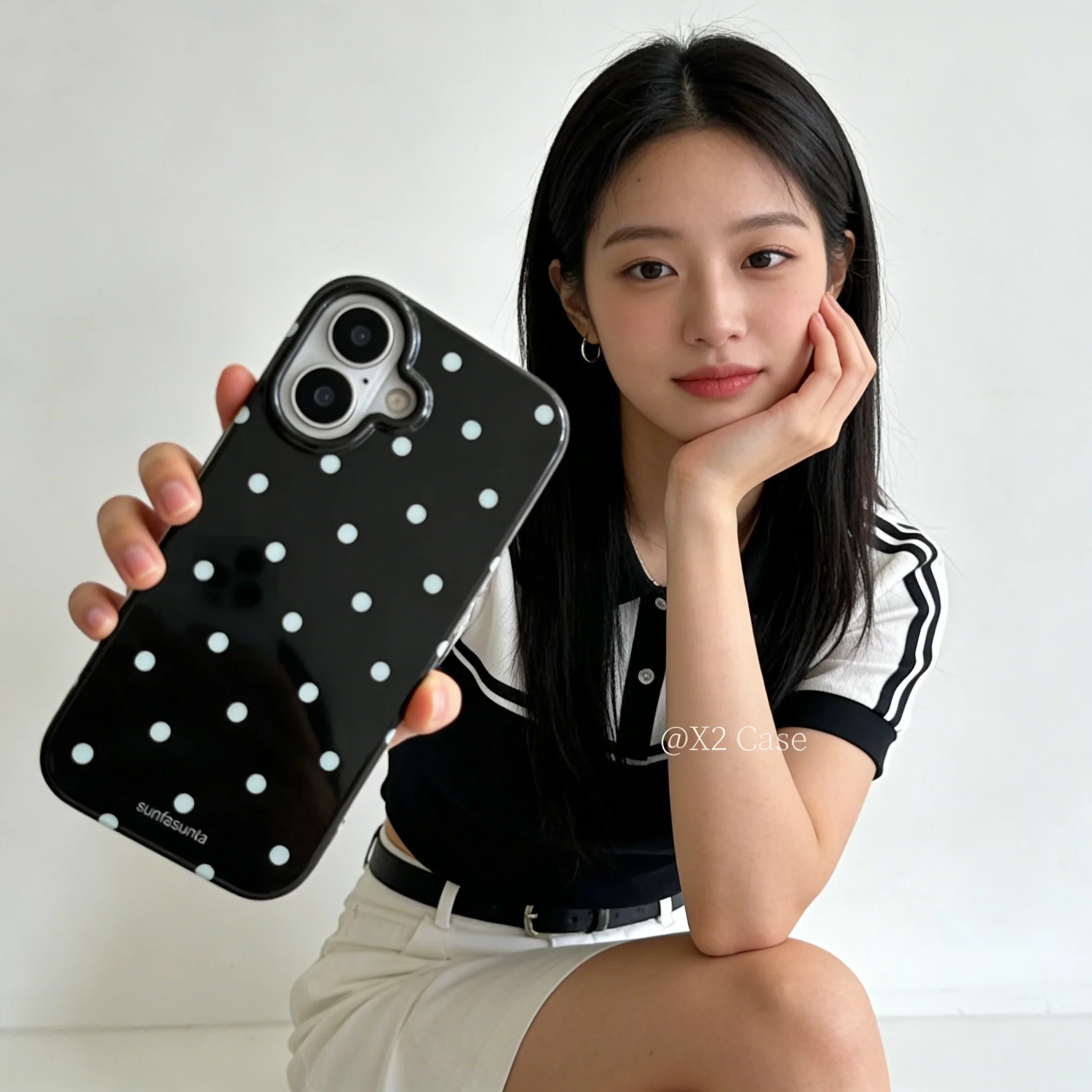 Chic Black & White Polka Dot Phone Case with Feather Texture Back Cover