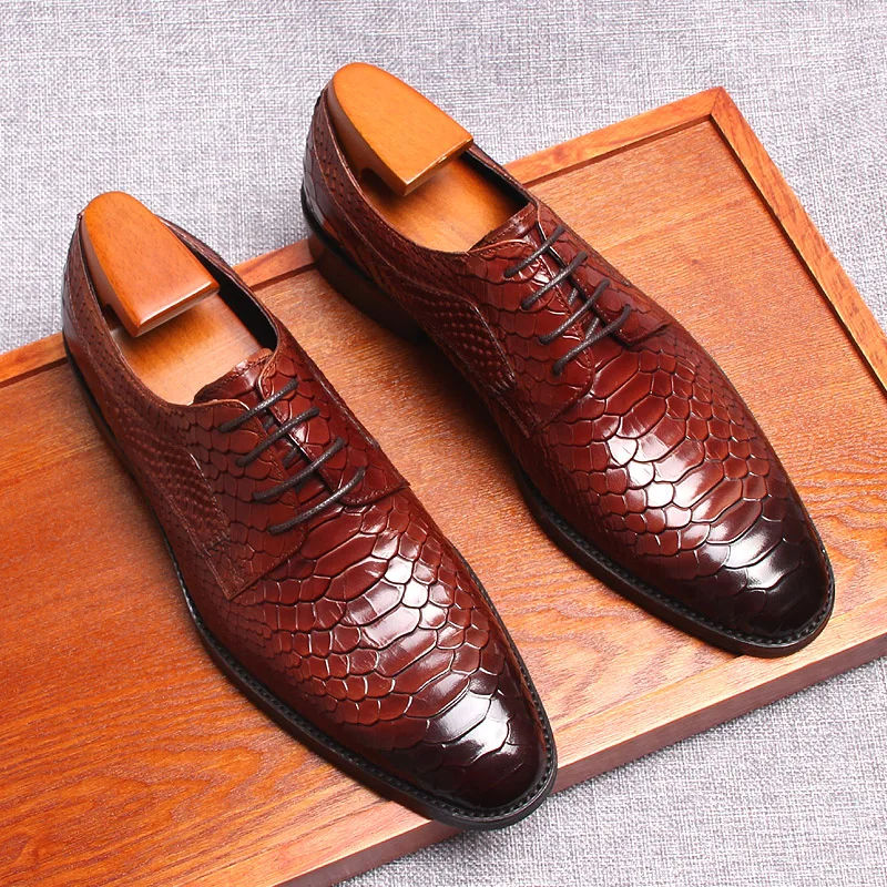 

Burgundy Black Mens oxford Shoes Snake Pattern Genuine Calf Leather Luxury Brand Lace Up Business Office Brogue Dress Shoes Men