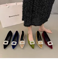 2025 Spring and Autumn New French Fashion Red Pointed Suede Water Diamond Shallow Mouth Flat Flat Casual Women's Shoes 1