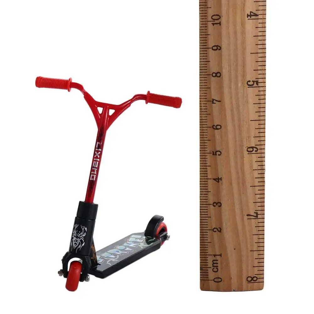 Finger Skateboard Toys Favors Novelty Educational Finger Toys Children's Two Wheel Finger Skateboards Scooter Mini