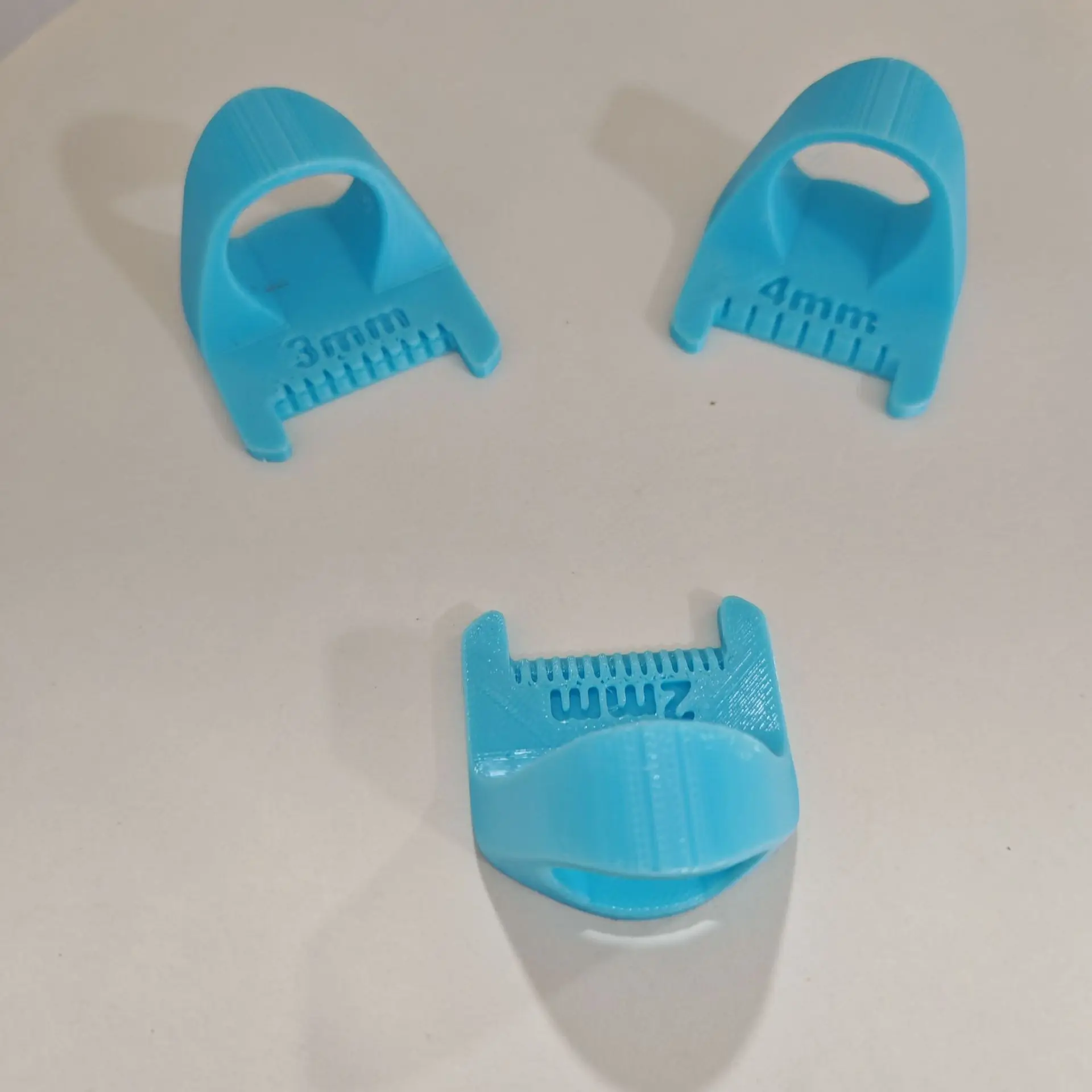 DIY Hand Sewing Aids Finger Protector Home Sewing Edge Lockstitch Sewing Stencil Accessories Practical Helpers