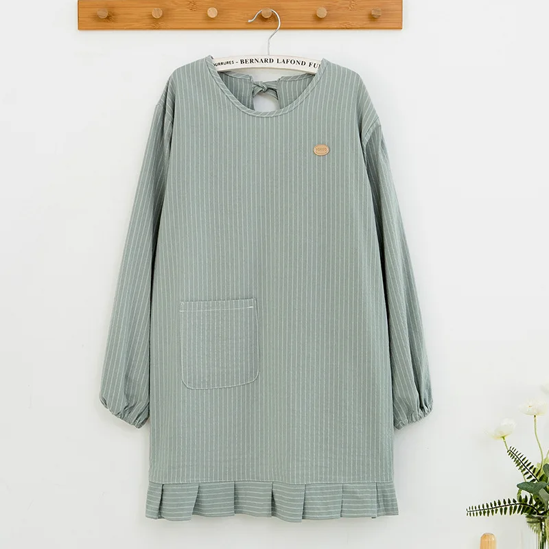 

Household kitchen simple apron Korean version striped female anti-fouling household cleaning long-sleeved peplum apron