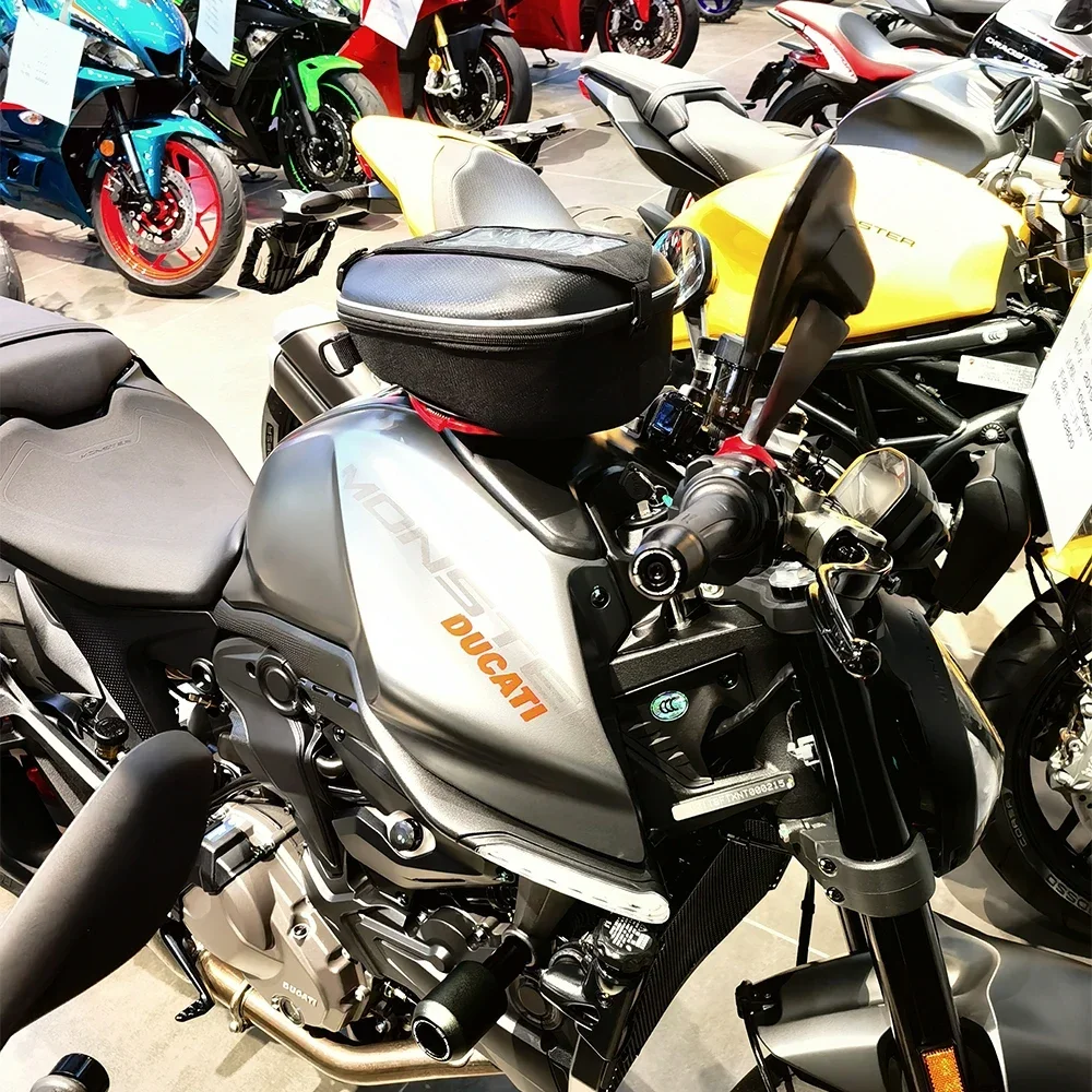 モンスター (S2R/S4R)用タンクバック Monster S2R-S4R-S4RS '04-08'