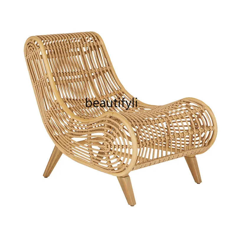 

Кресло из ротанга для отдыха на открытом воздухе