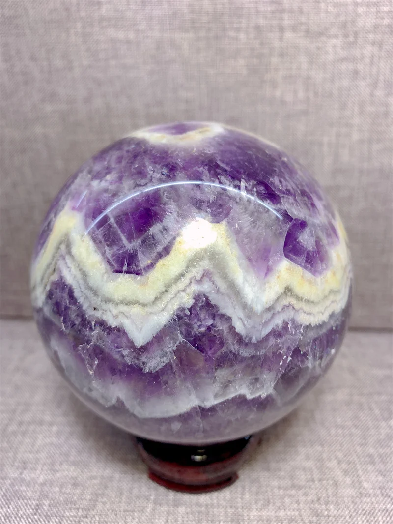 

Натуральная мечта, свободная форма, плитка, кристалл, минерал, мадагаскарская лечебная ладонь, орнамент, резьба, чип