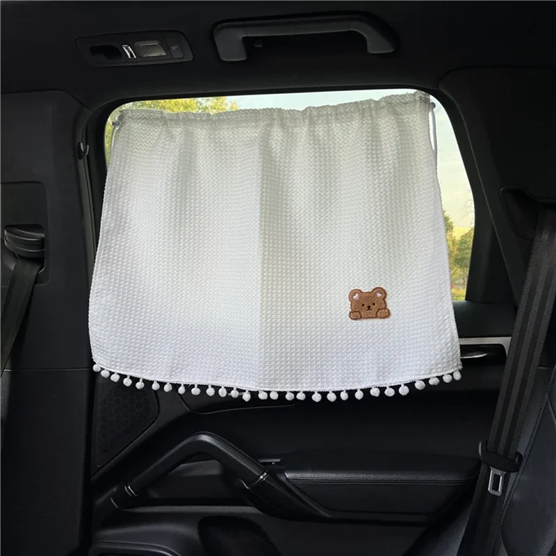 cartoon pattern sunshade protecting child from sun