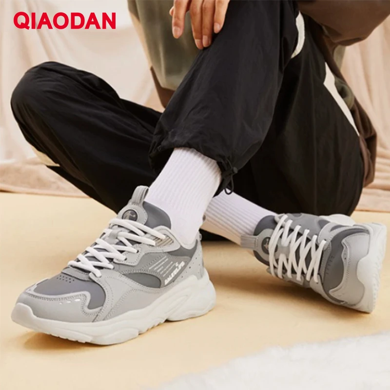

QIAODAN Sneakers Men 2023 Autumn Winter New Fashion Shock-Absorbant Leather Splicing Anti-Friction Comfortable Shoes XM45220360B