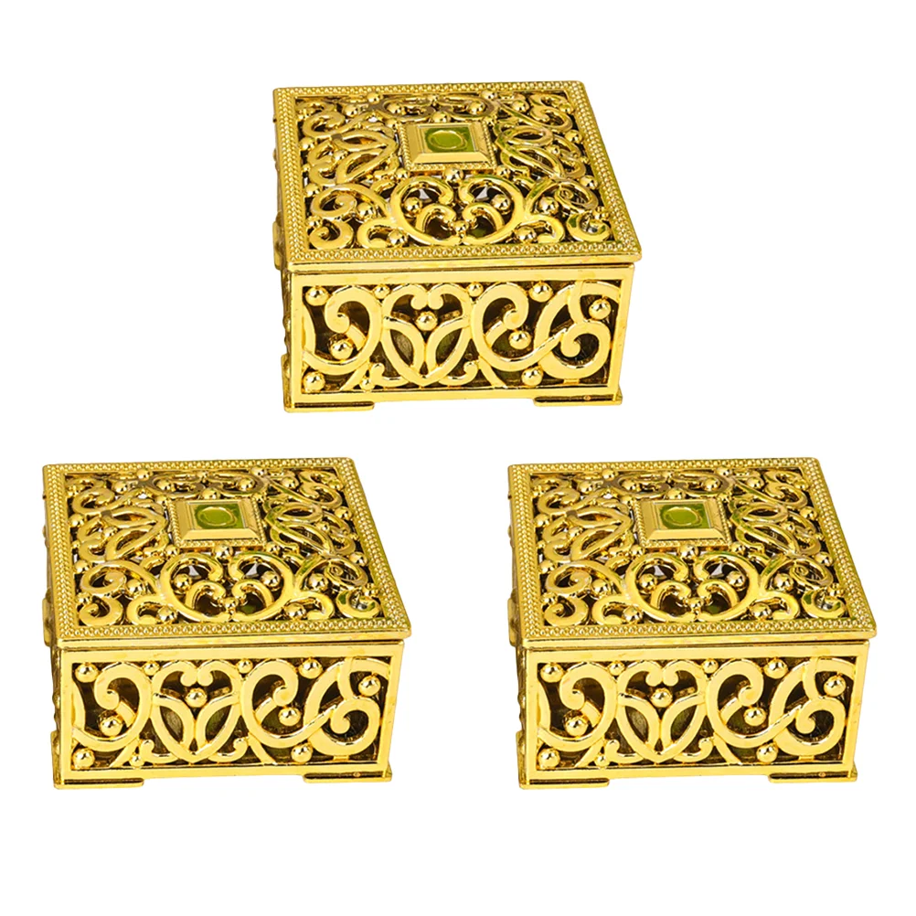

Hollow Out Flower Pattern Gift Boxes Square Mini Plastic Candy Boxes Packaging Case Party Favors candy boxes (Golden)