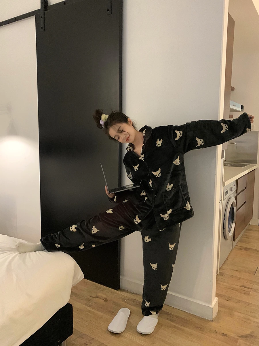 Korean version 2023 autumn winter new style plus velvet thickened coral velvet pajamas set women's comfortable home wear chic