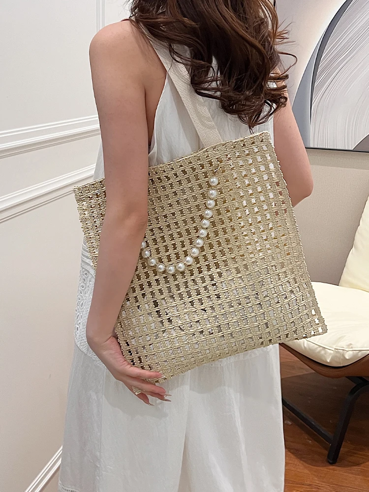 Woven Underarm Bag for Women 2024 Summer Beach Vacation Casual Straw Bag with Large Capacity Trendy Shoulder Bag