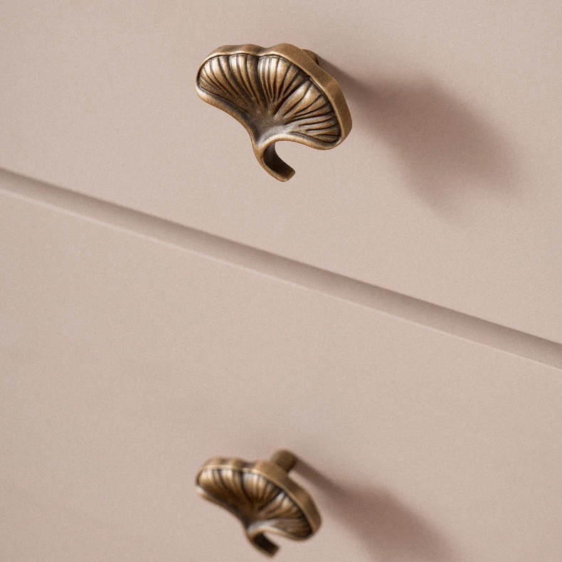 antique brass single hole knob for drawers