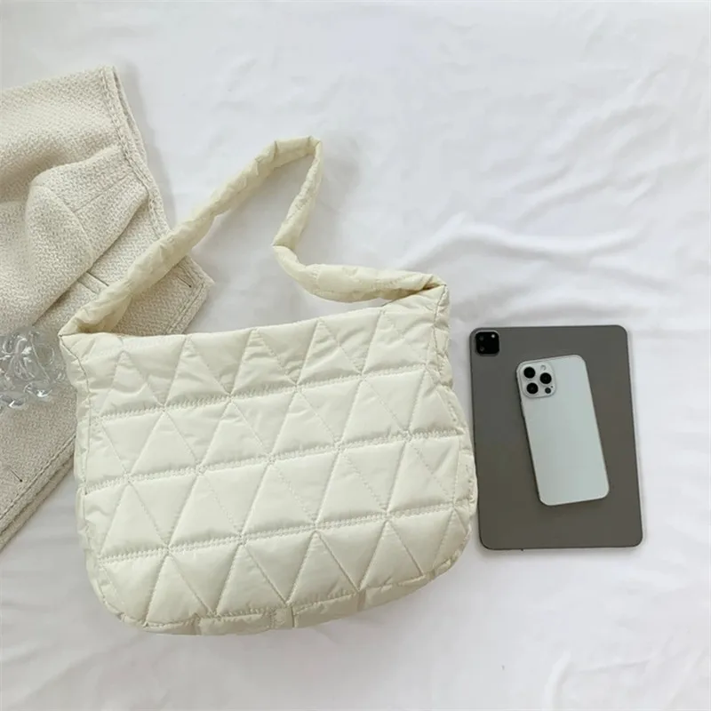 Puffer Quilted Crossbody Bag, Padded Shoulder Bag, Trendy Large Capacity Hobo Bag, Everyday Crossbody Bag, Secure Travel Purse
